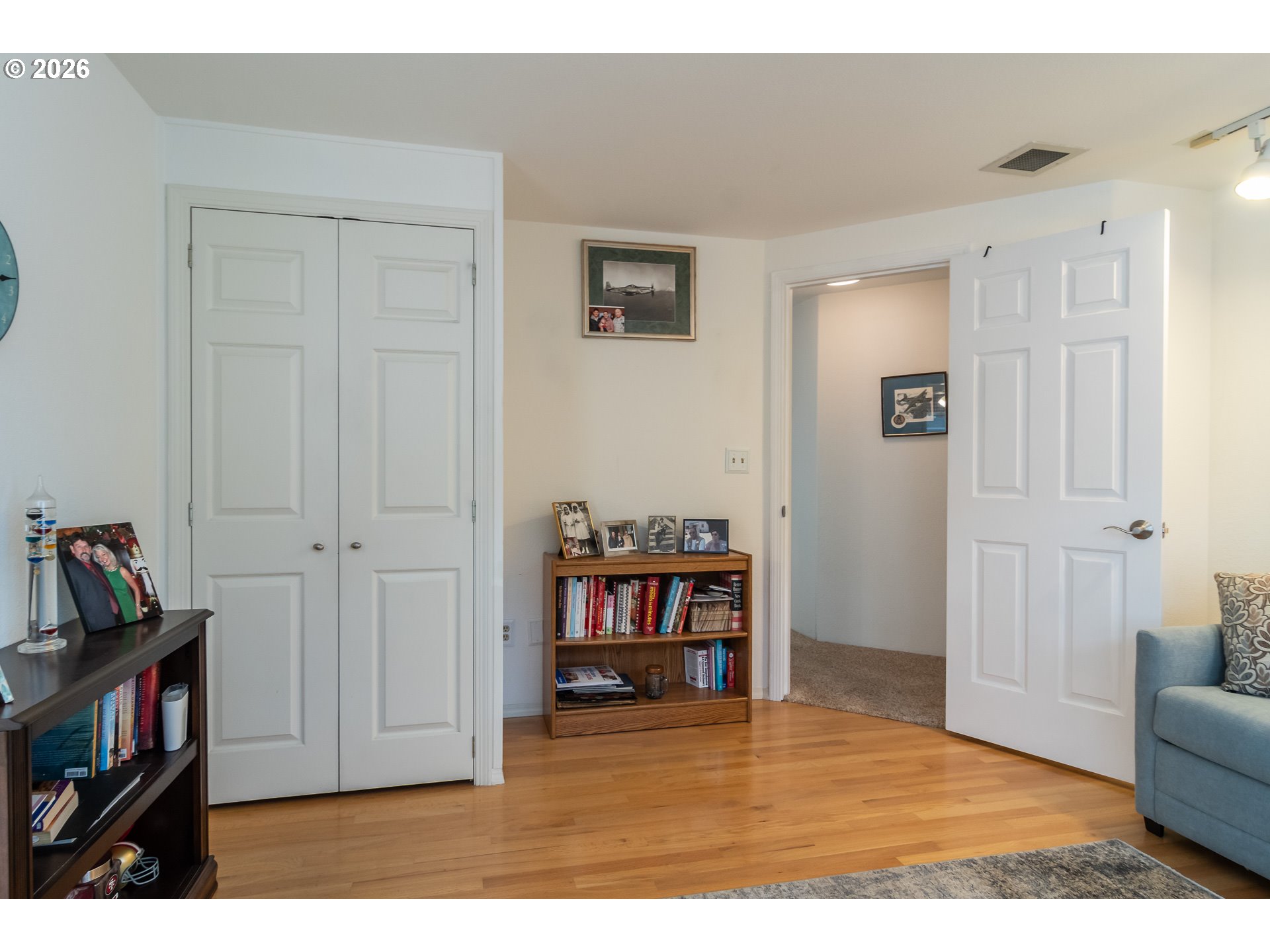 1213 NW RIVERFRONT DR
