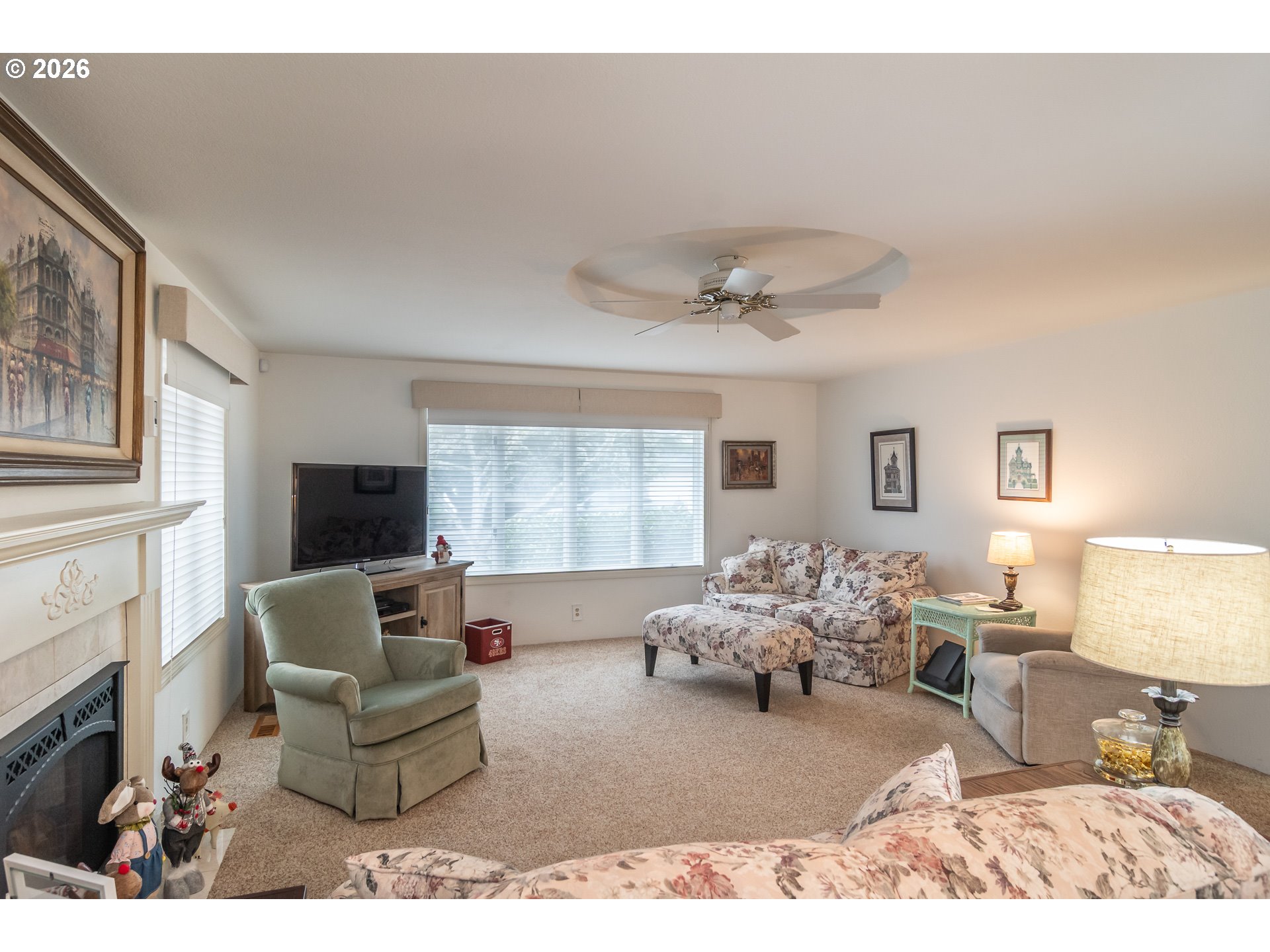 1213 NW RIVERFRONT DR