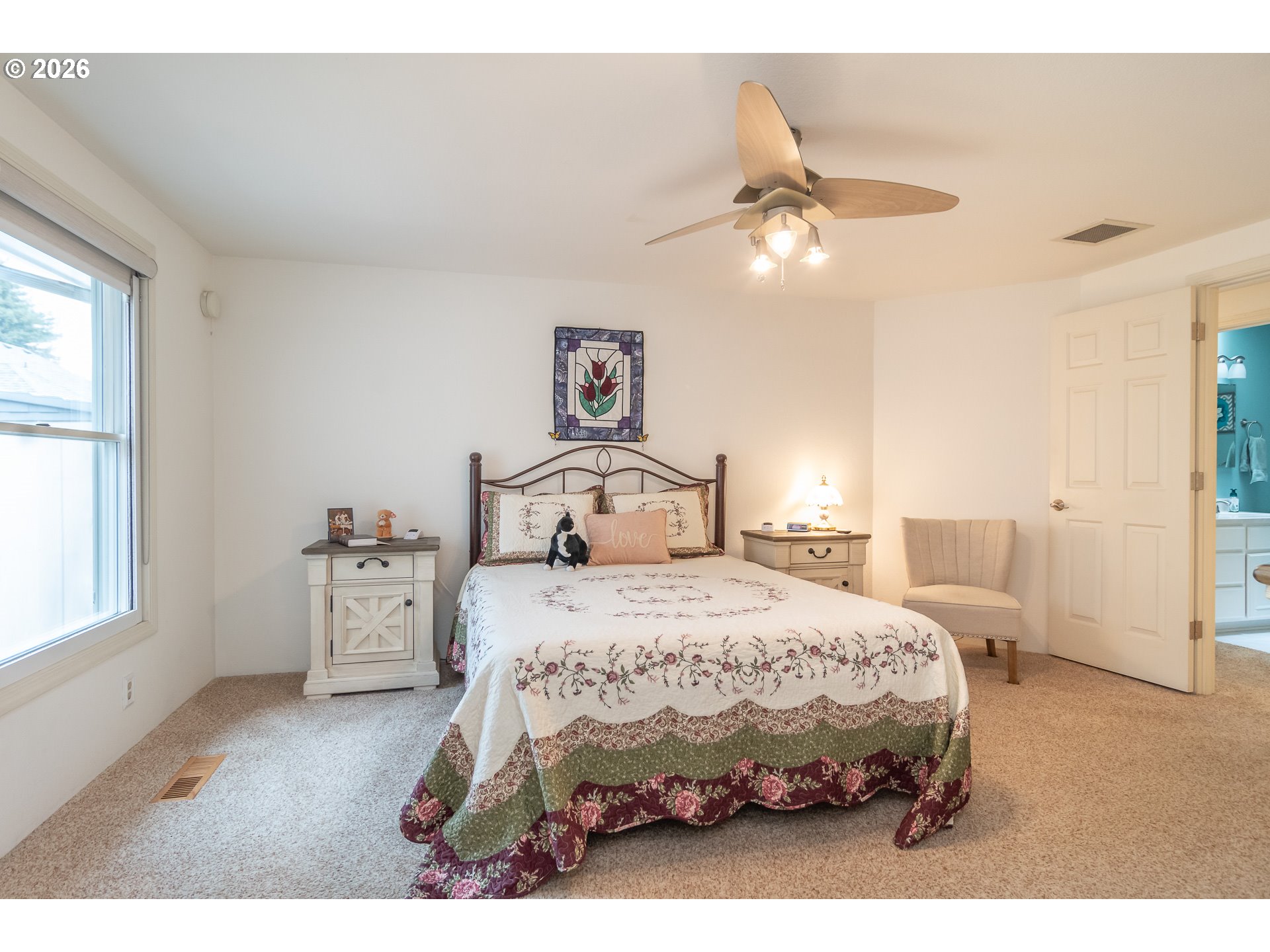 1213 NW RIVERFRONT DR
