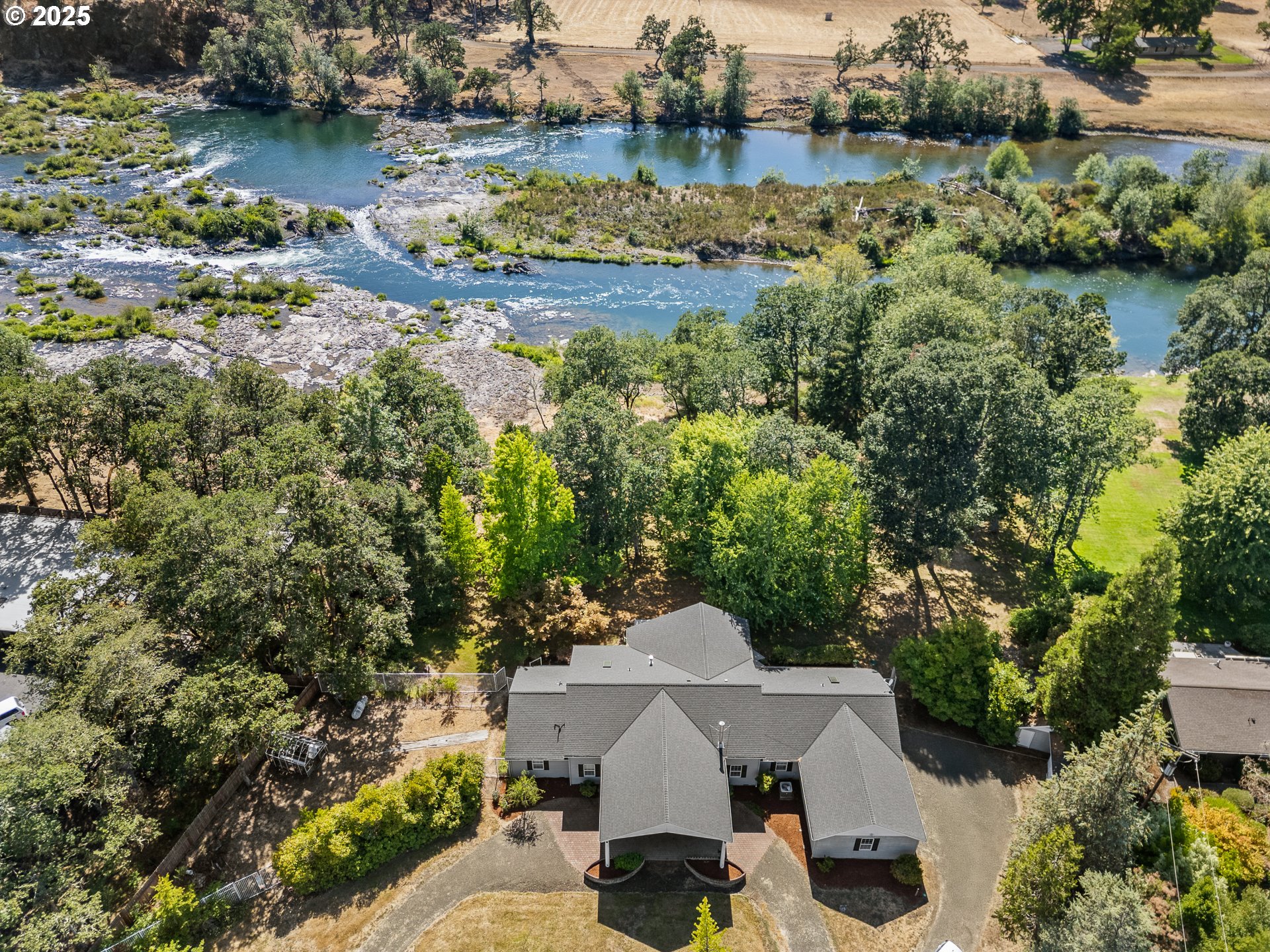 784 ECHO DR