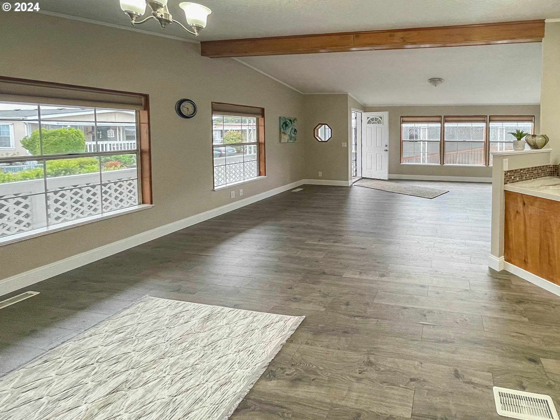 614 SHADOW RANCH LN