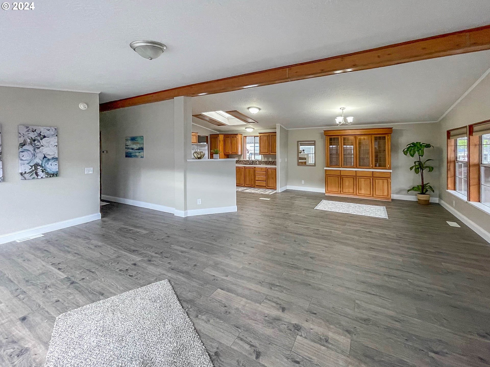 614 SHADOW RANCH LN