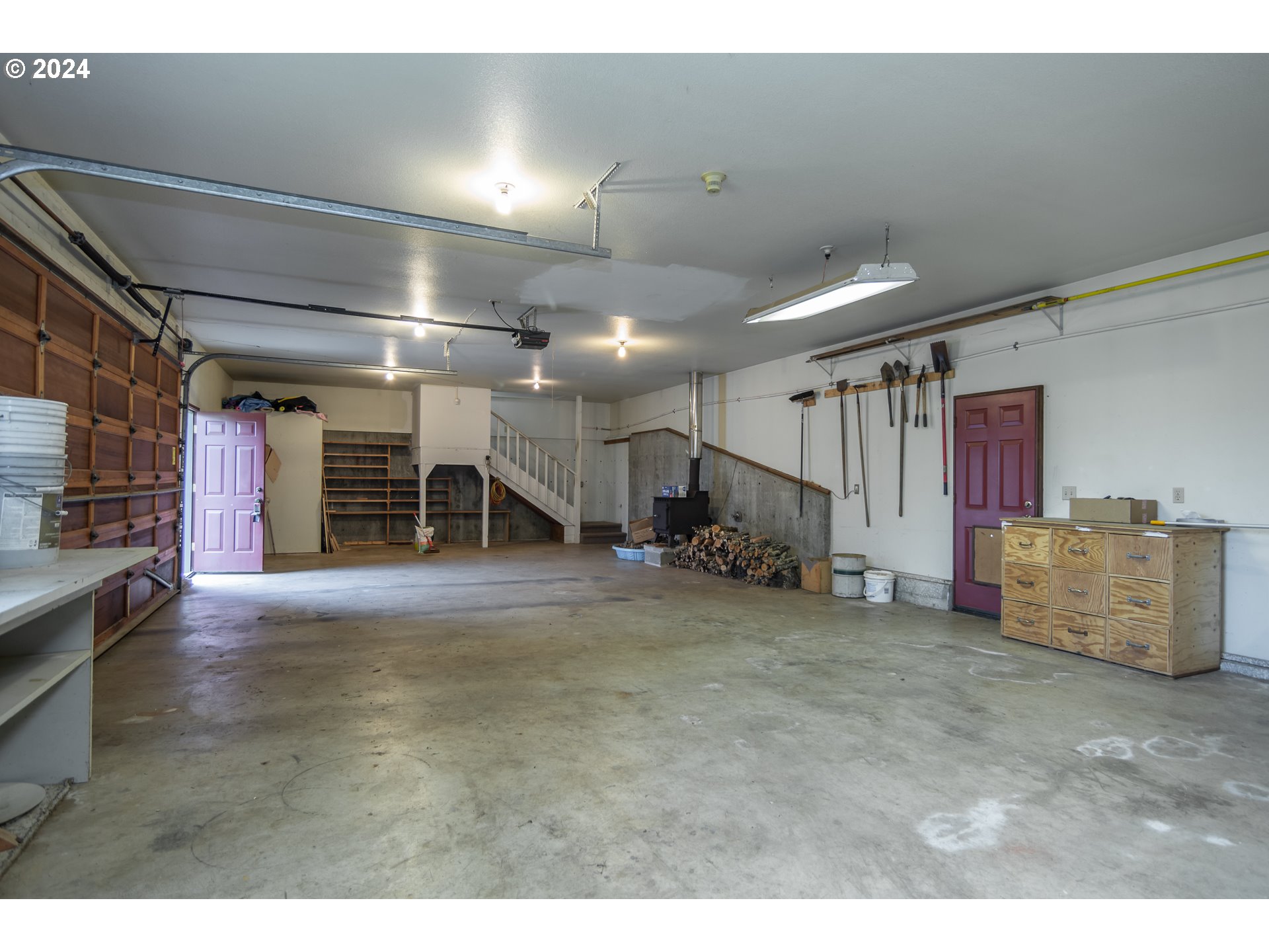 1051 GARDEN GROVE DR