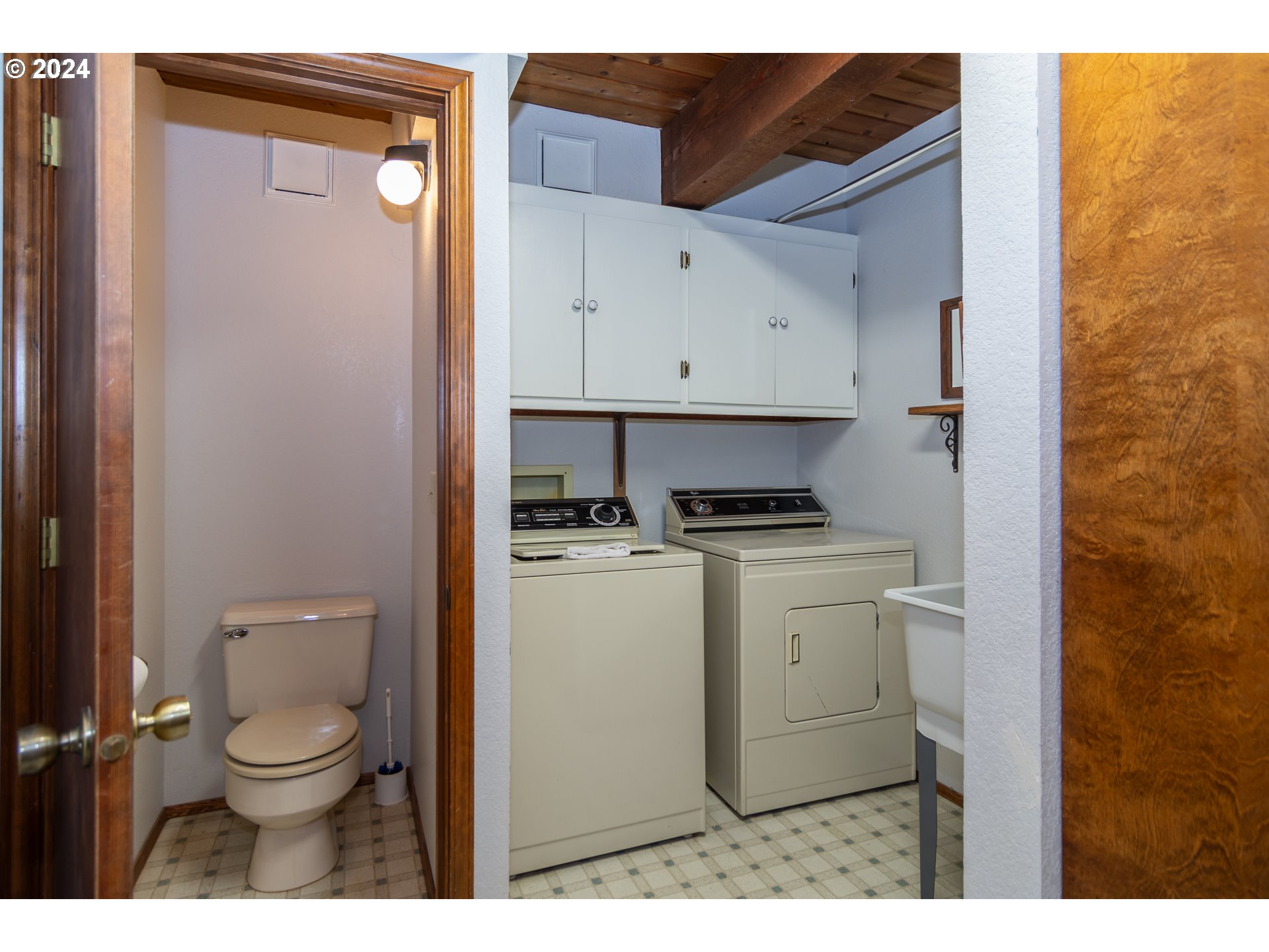 1051 GARDEN GROVE DR