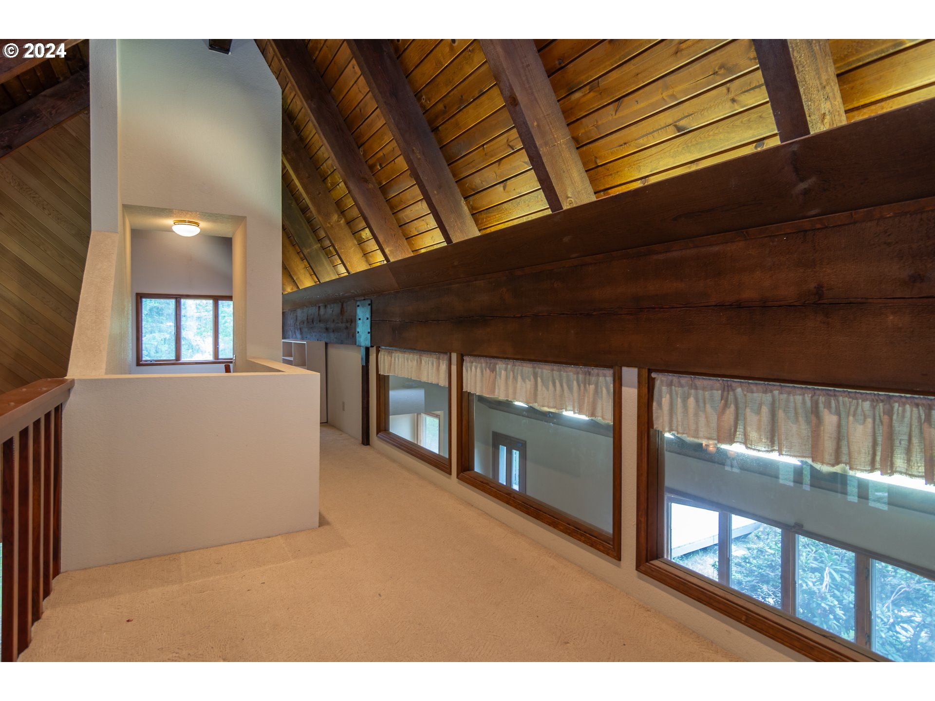 1051 GARDEN GROVE DR