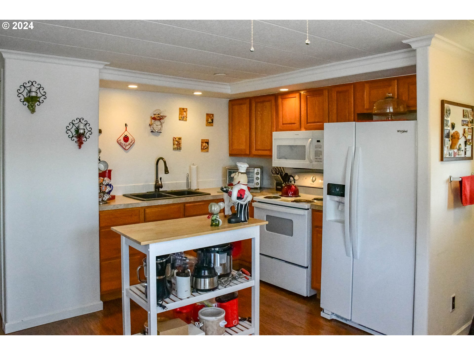 109 SHADOW RANCH LN