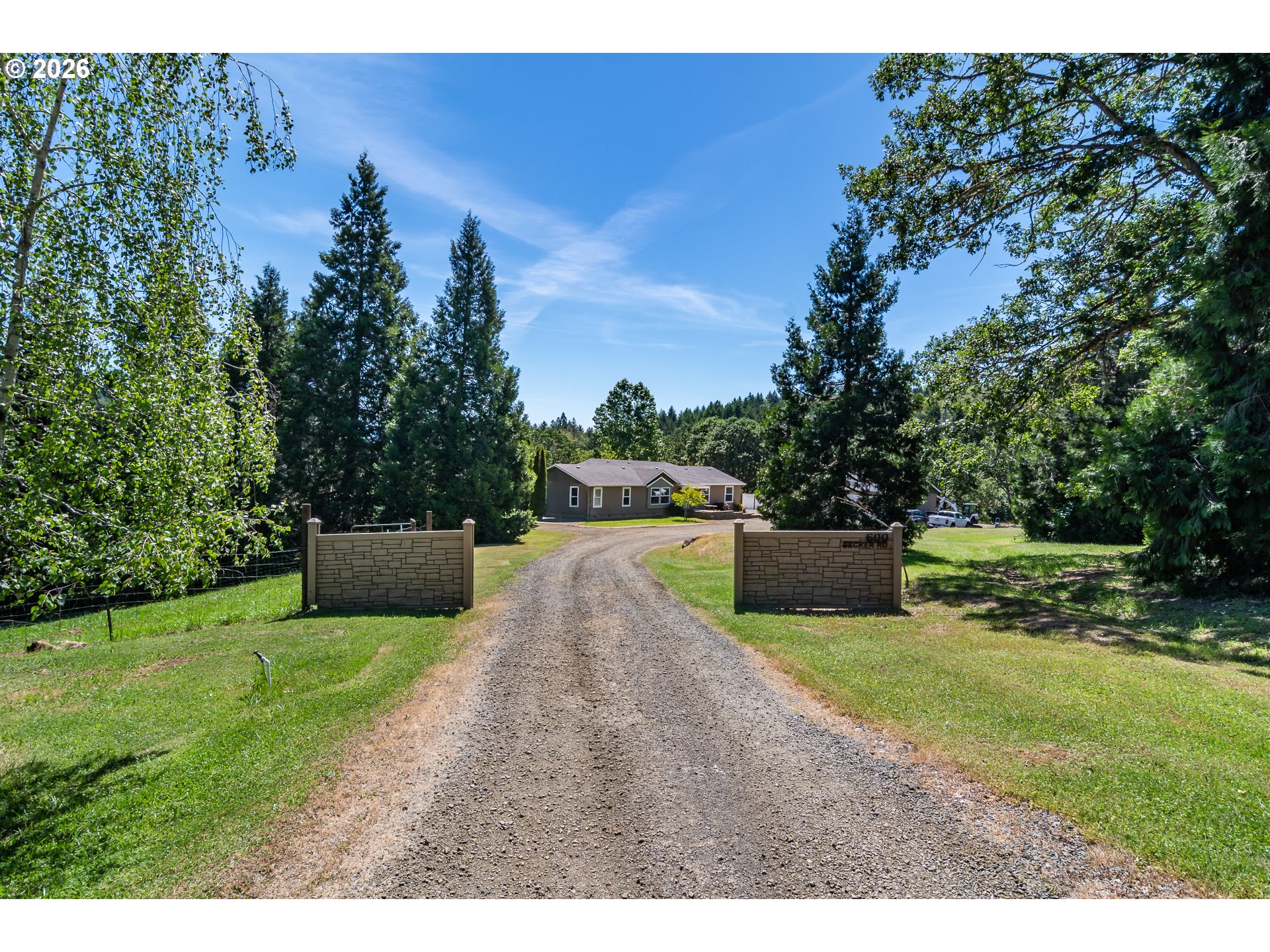 600 BECKER RD