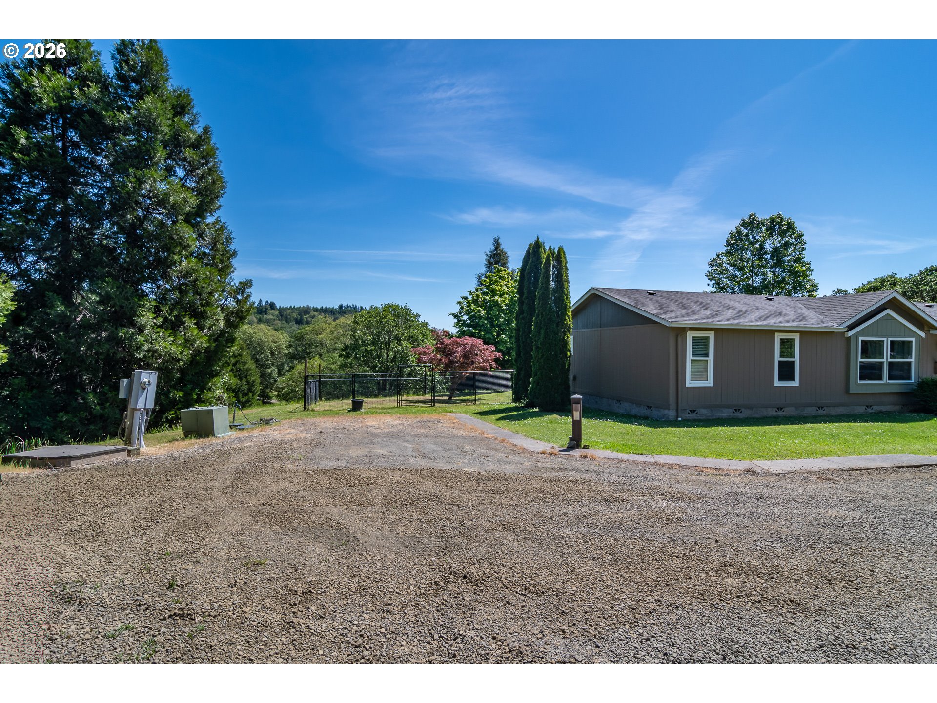 600 BECKER RD