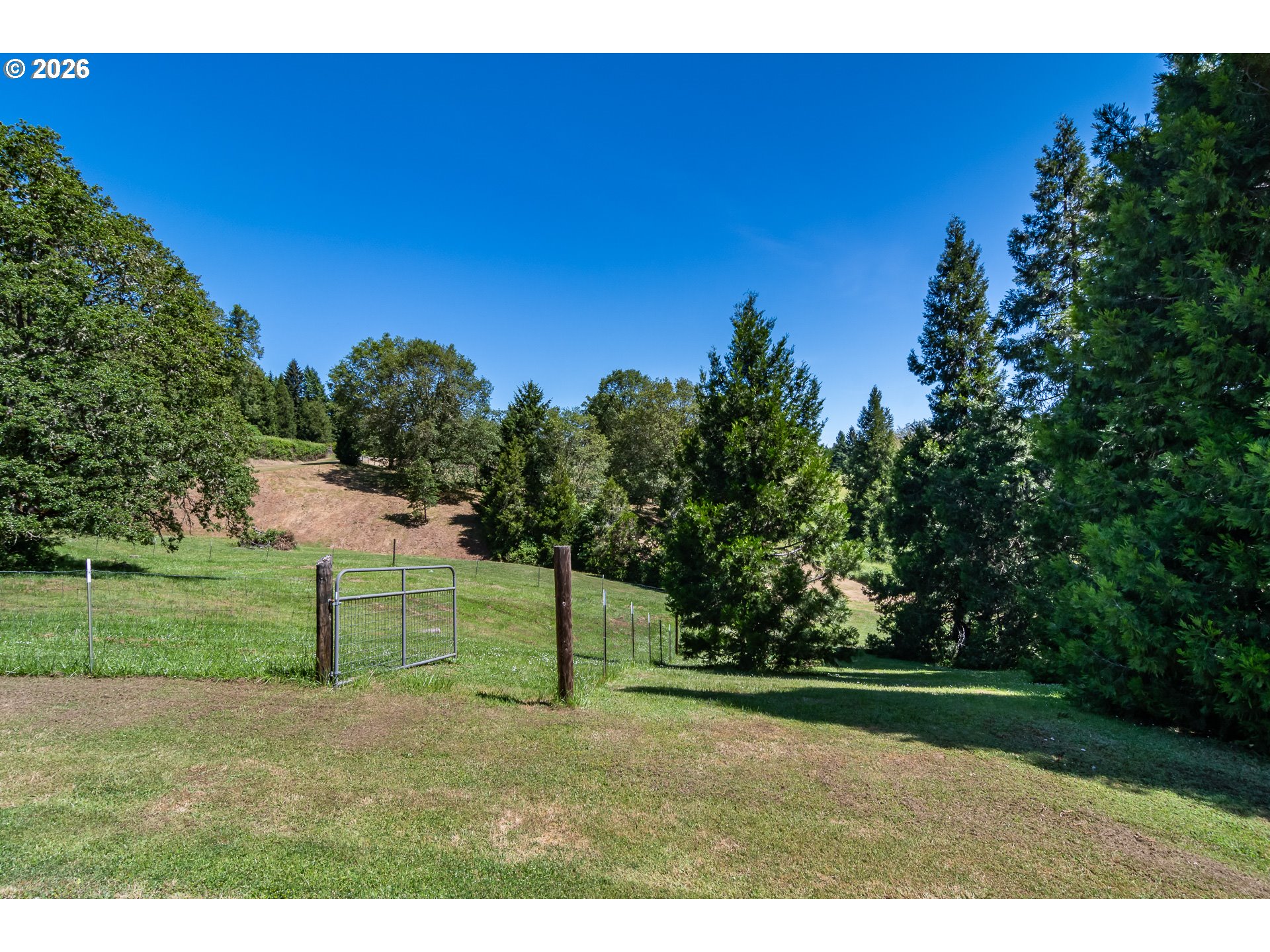 600 BECKER RD