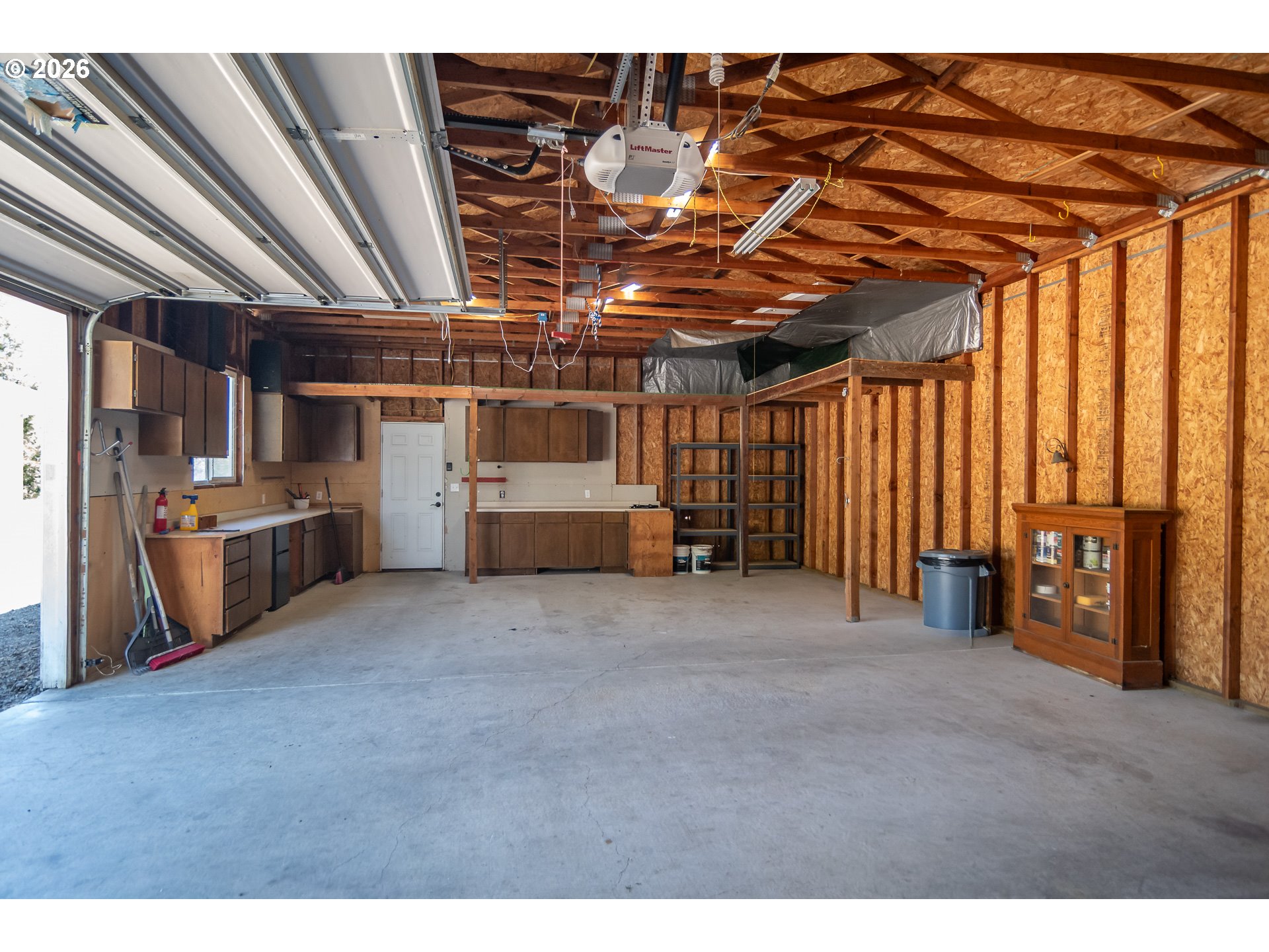 600 BECKER RD