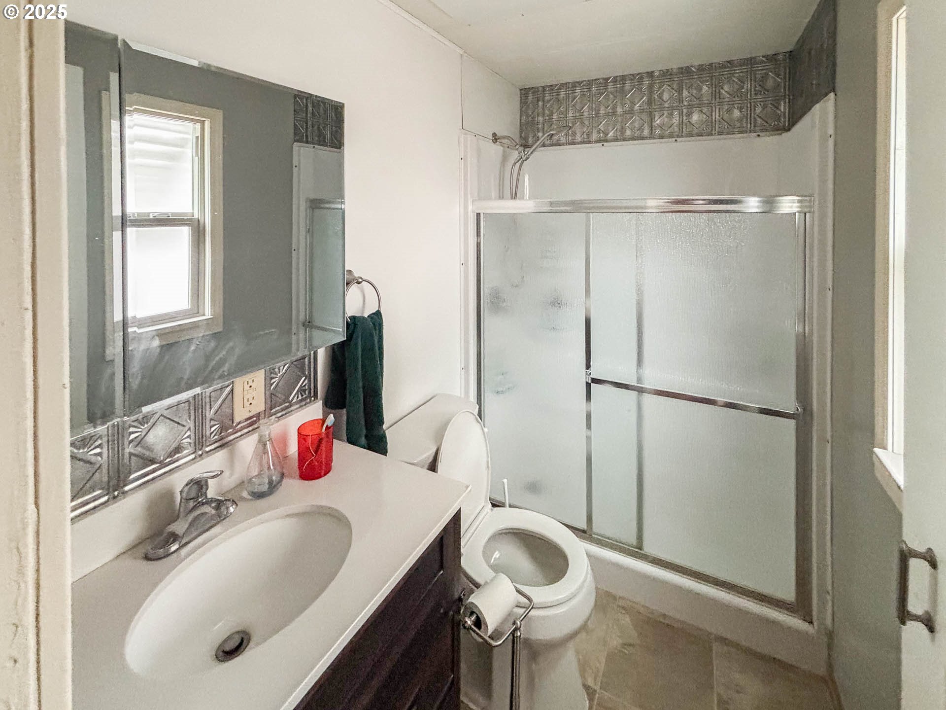 1113 NW PLATEAU DR