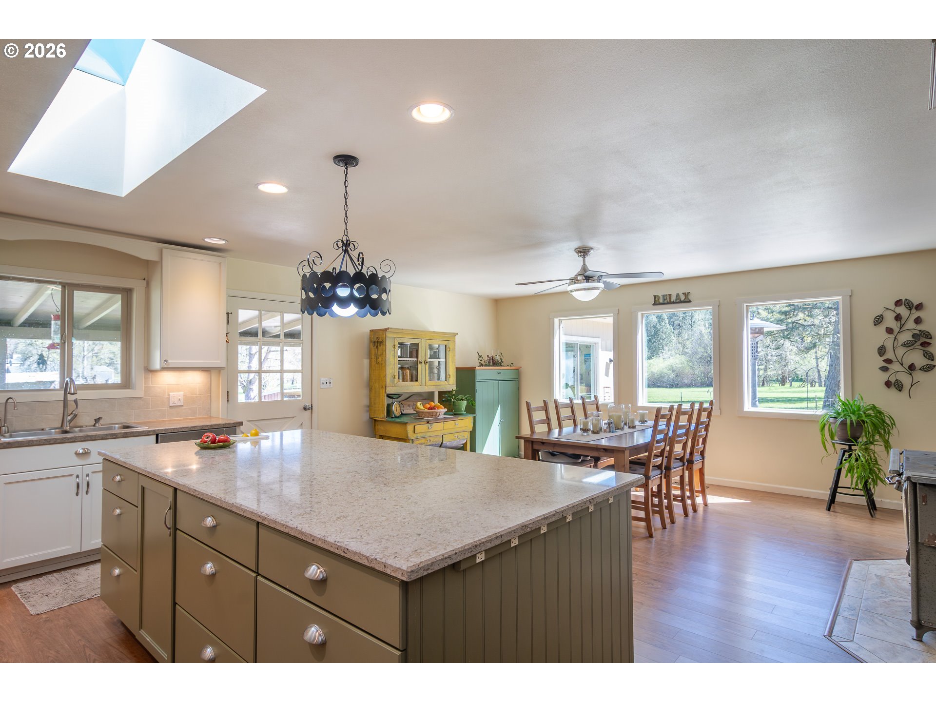 1868 LARSON RD