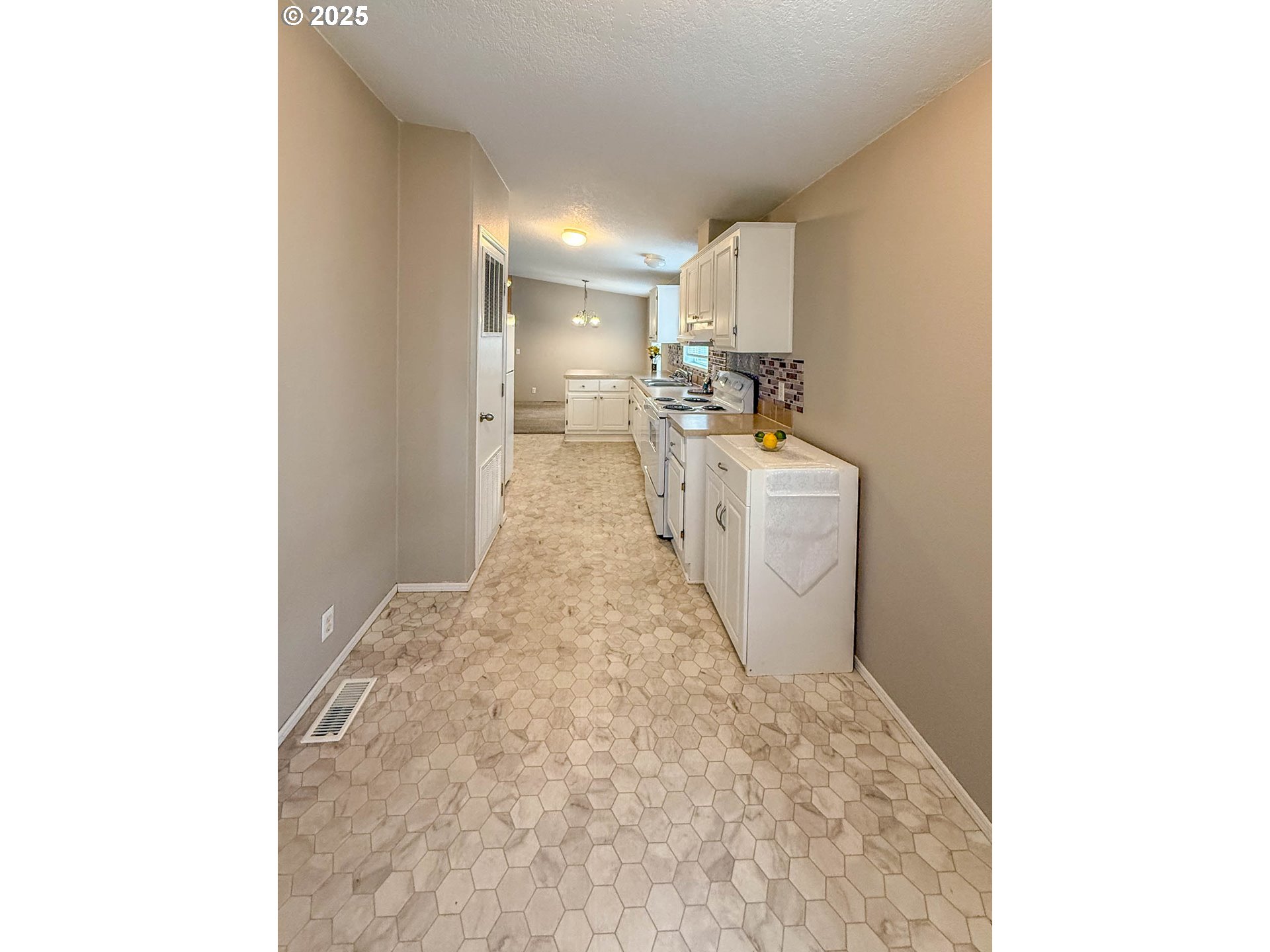 166 GREEN VISTA LN