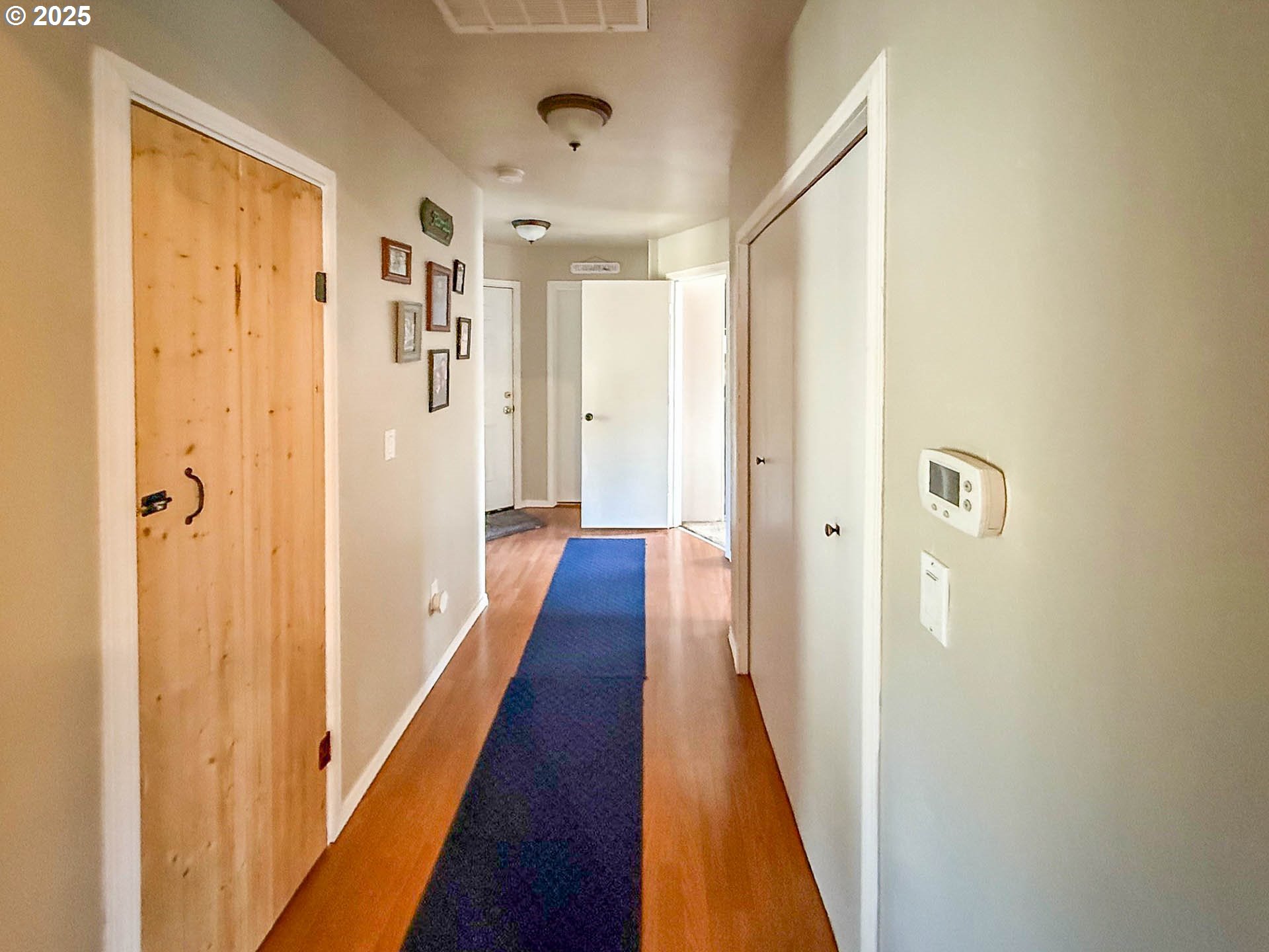 142 NE STEVENSON CT