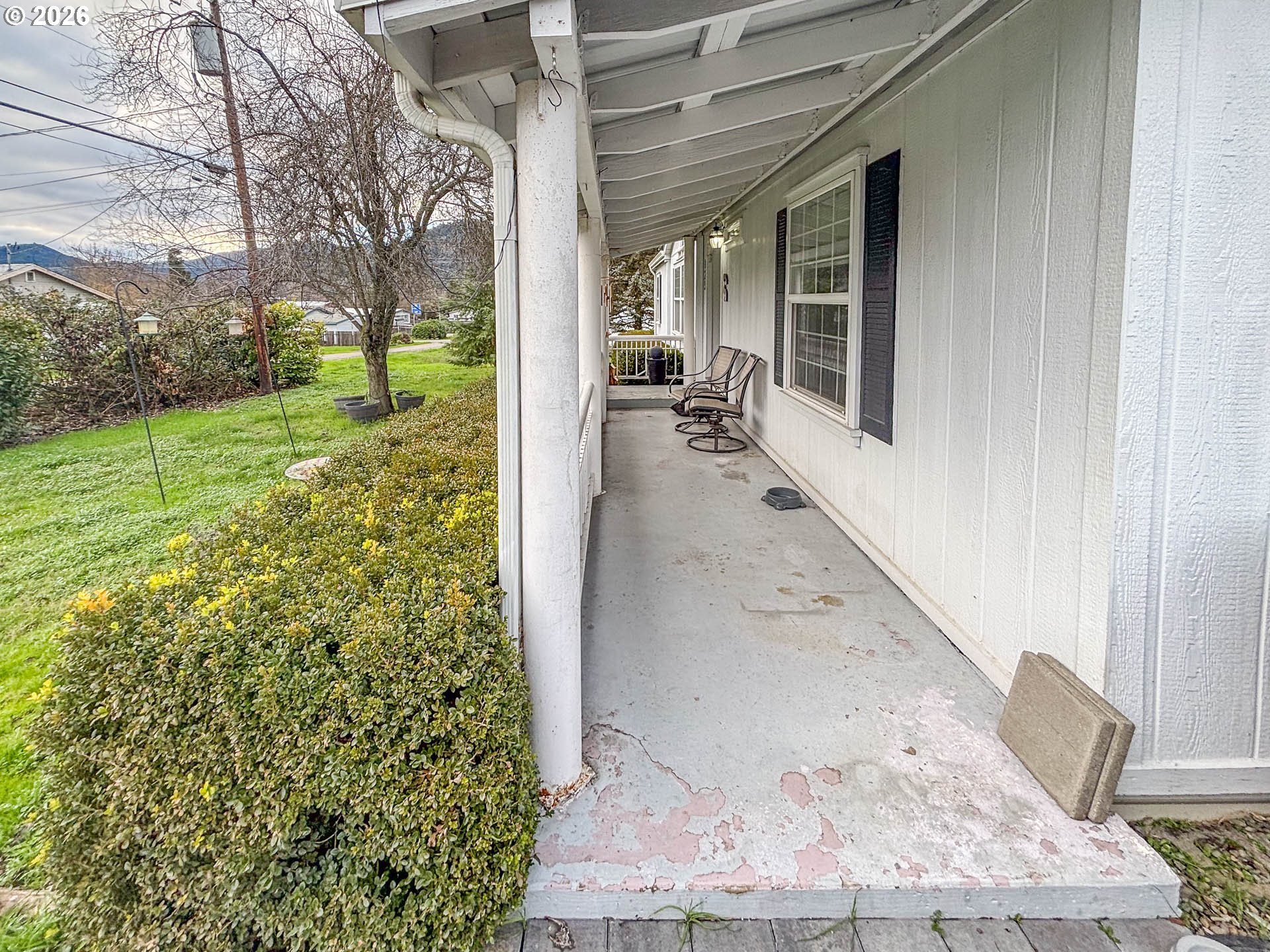 125 ROSE AVE
