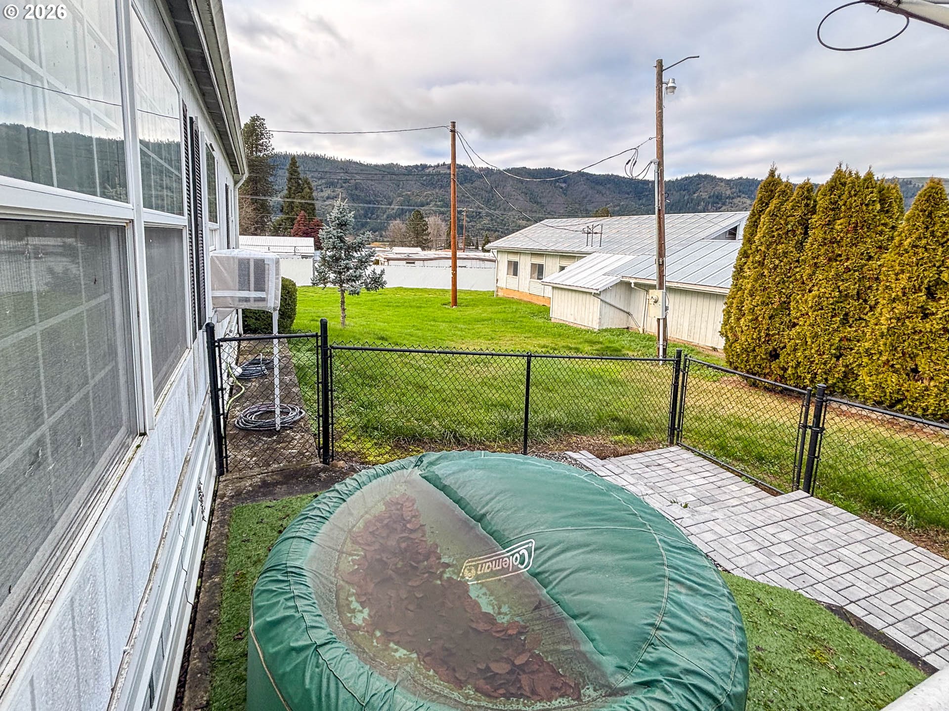 125 ROSE AVE