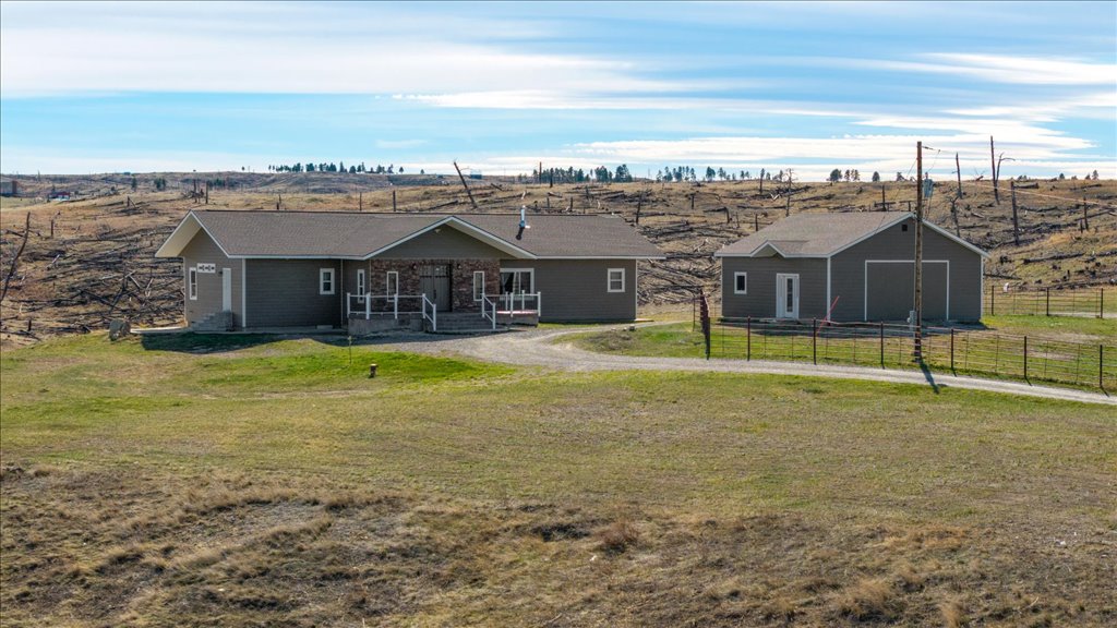 31 Three Forks Way