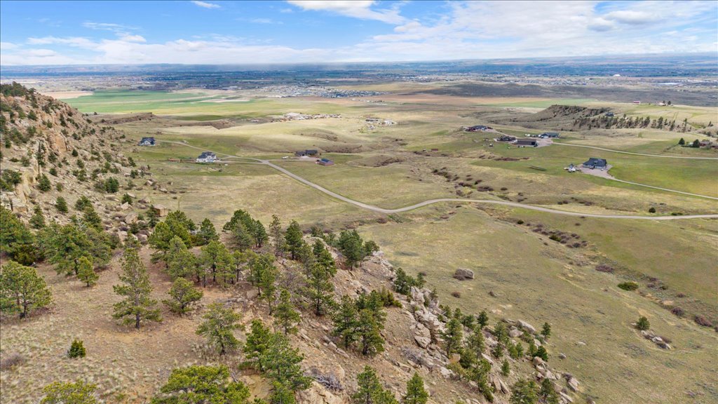 8925 Picnic Rock Trail