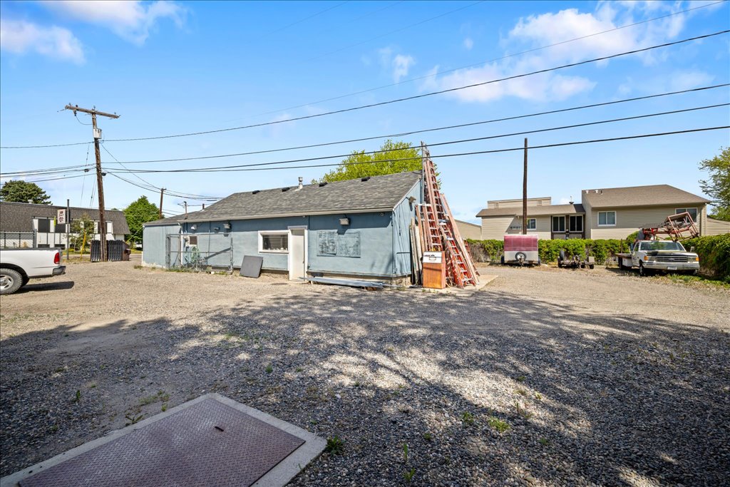 1045 Central Avenue