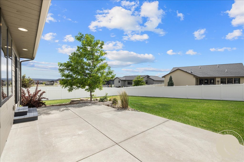 2522 Blue Mountain Trail