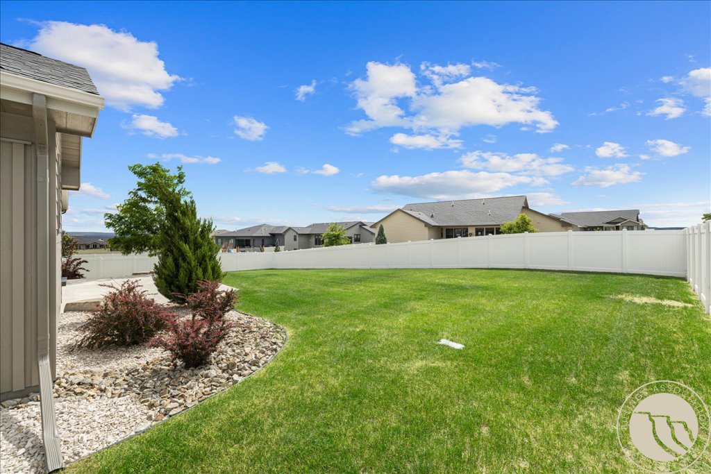 2522 Blue Mountain Trail