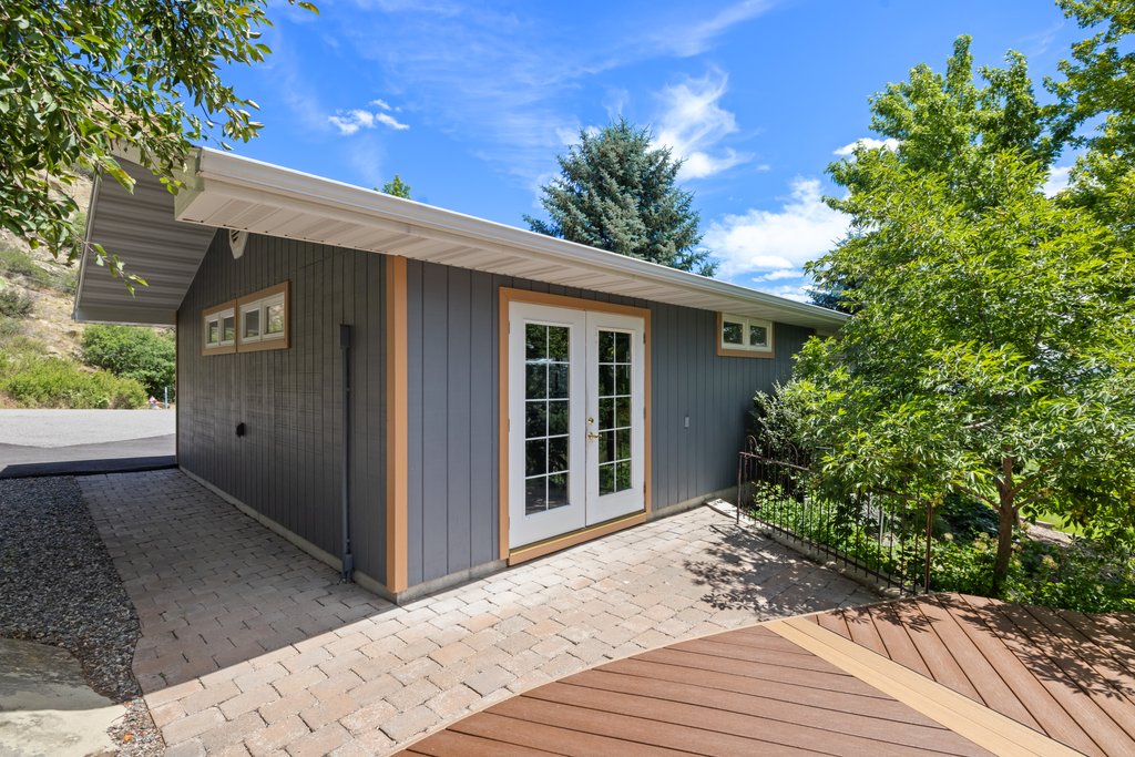 194 Mountain View Boulevard