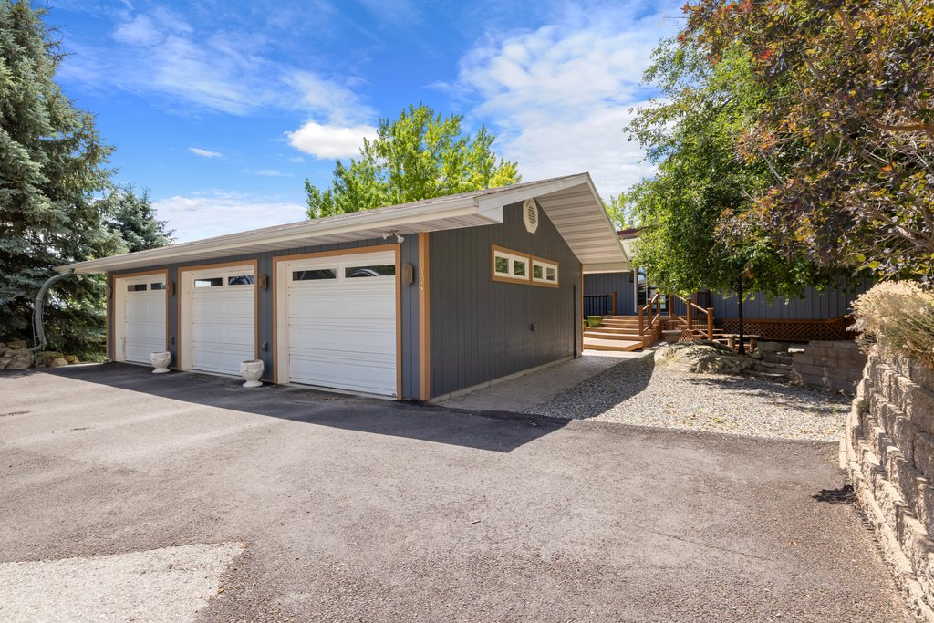194 Mountain View Boulevard