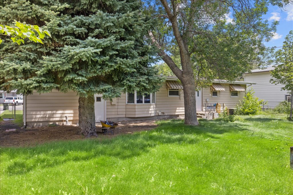 2330 Miles Avenue