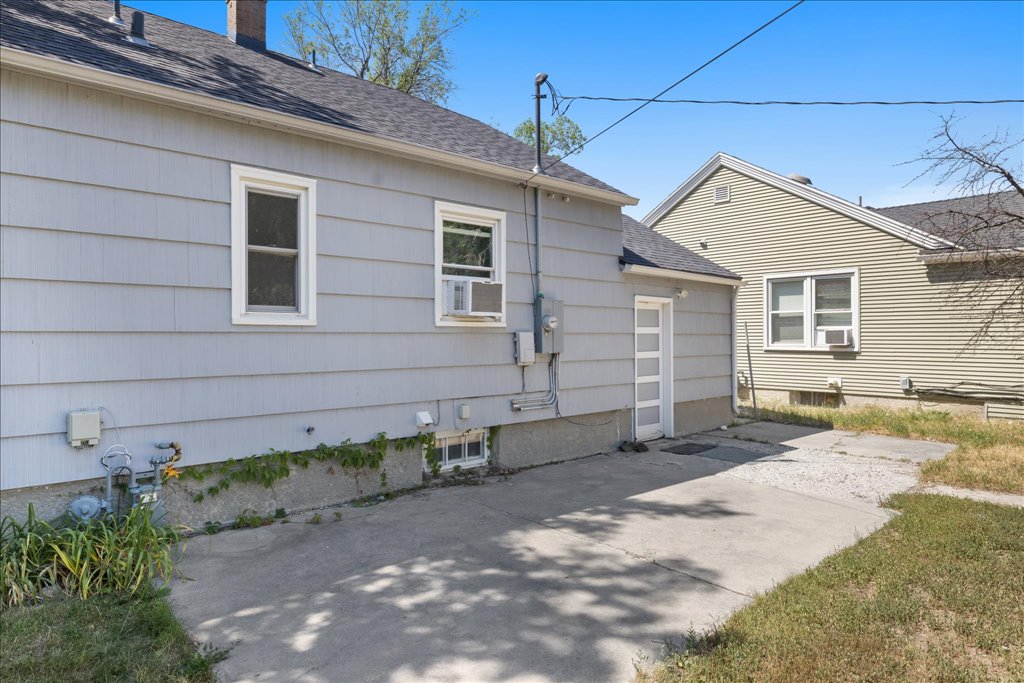 745 Miles Avenue