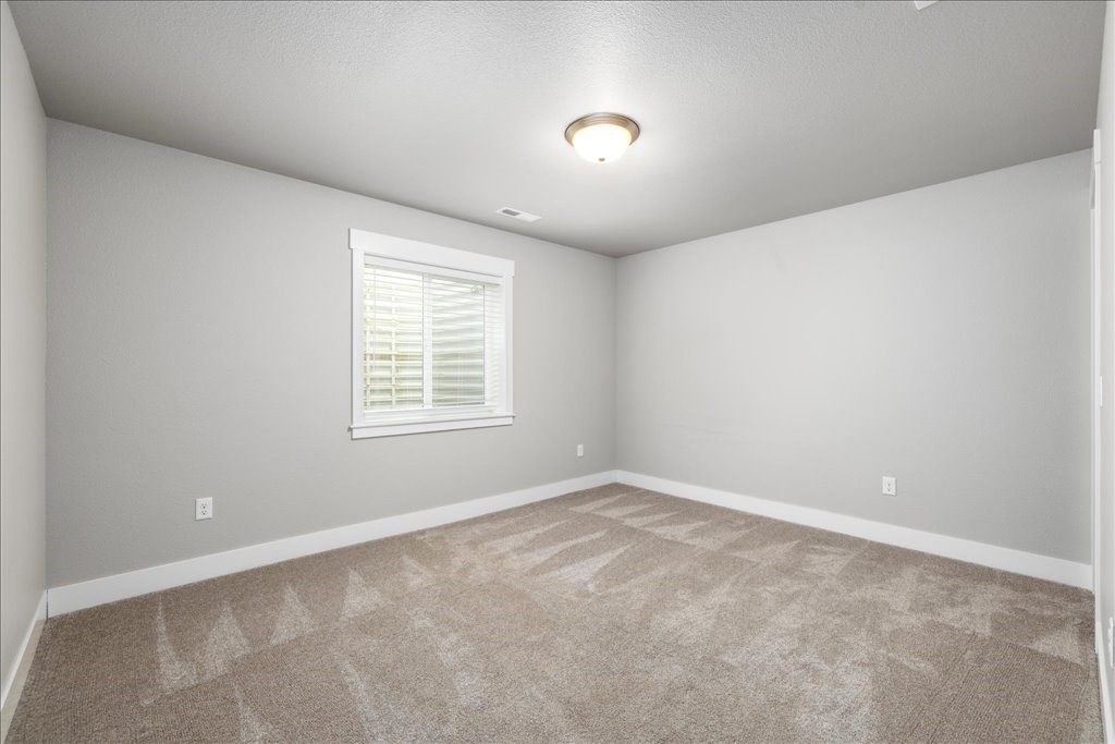 1809 Annas Garden Ln