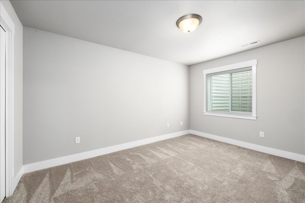 1809 Annas Garden Ln