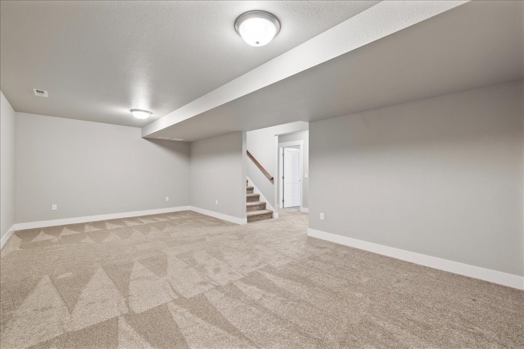 1809 Annas Garden Ln