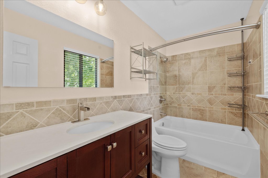 373 Prospectors Lane