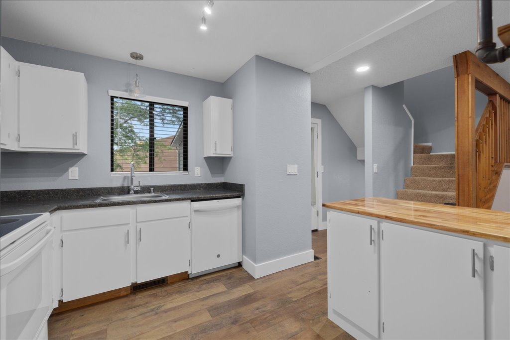 373 Prospectors Lane