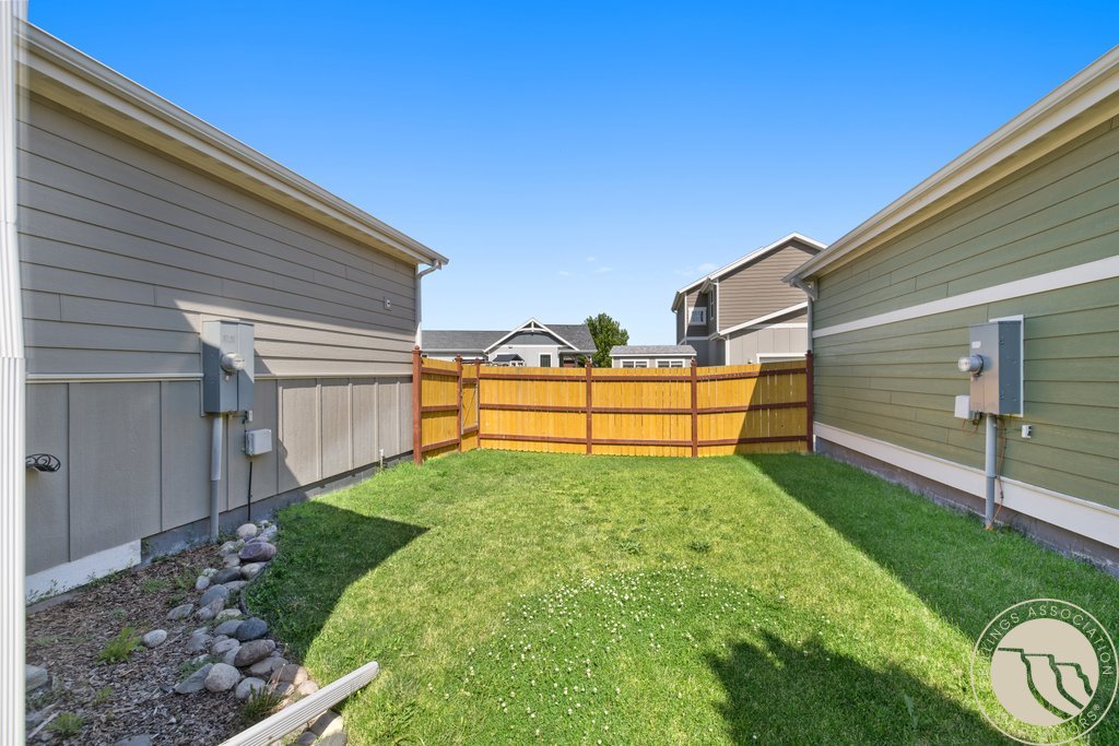 1809 Annas Garden Ln