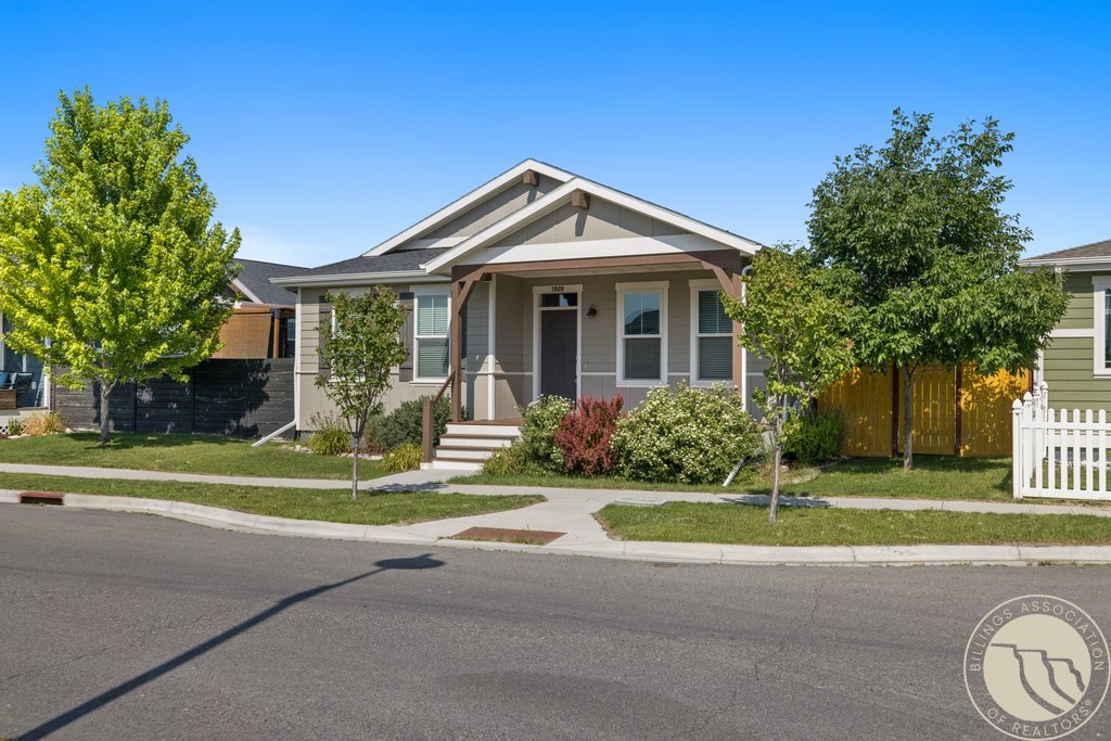 1809 Annas Garden Ln