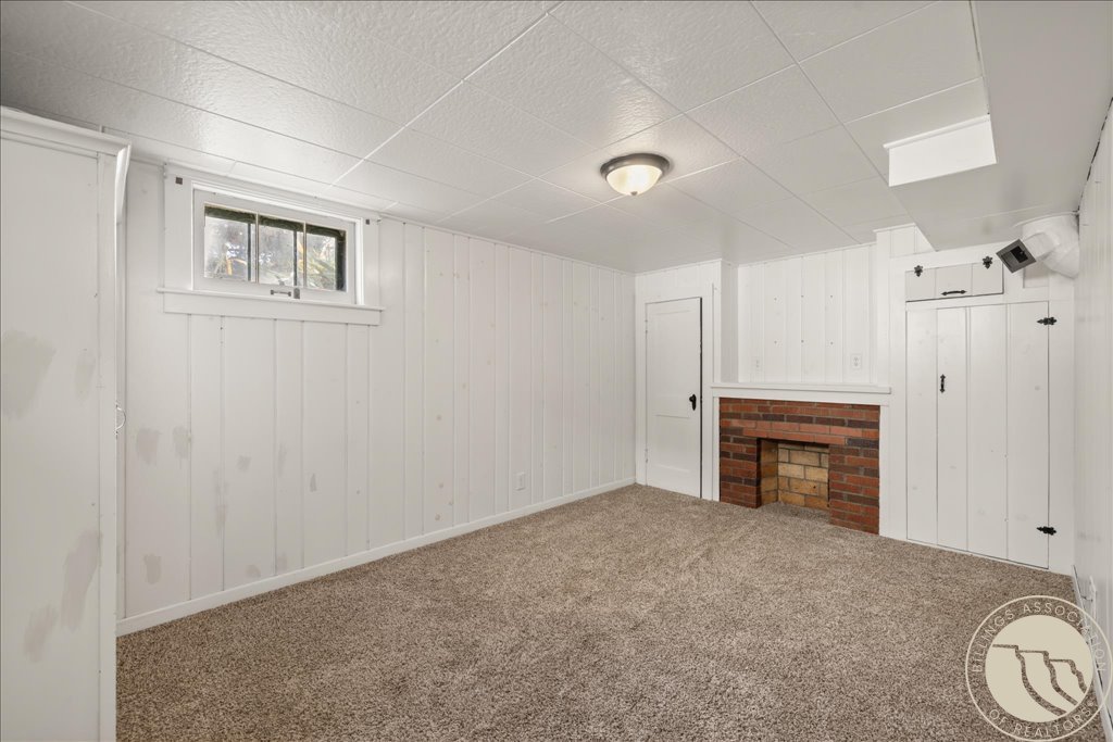627 Alderson Ave