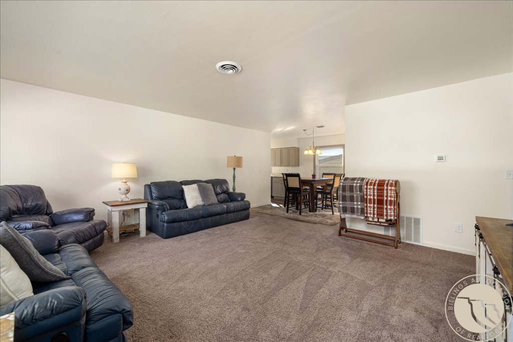 1420 7th Street W