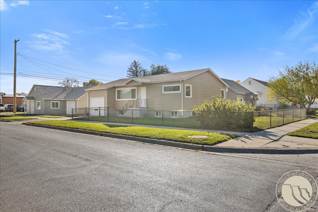 1420 7th Street W