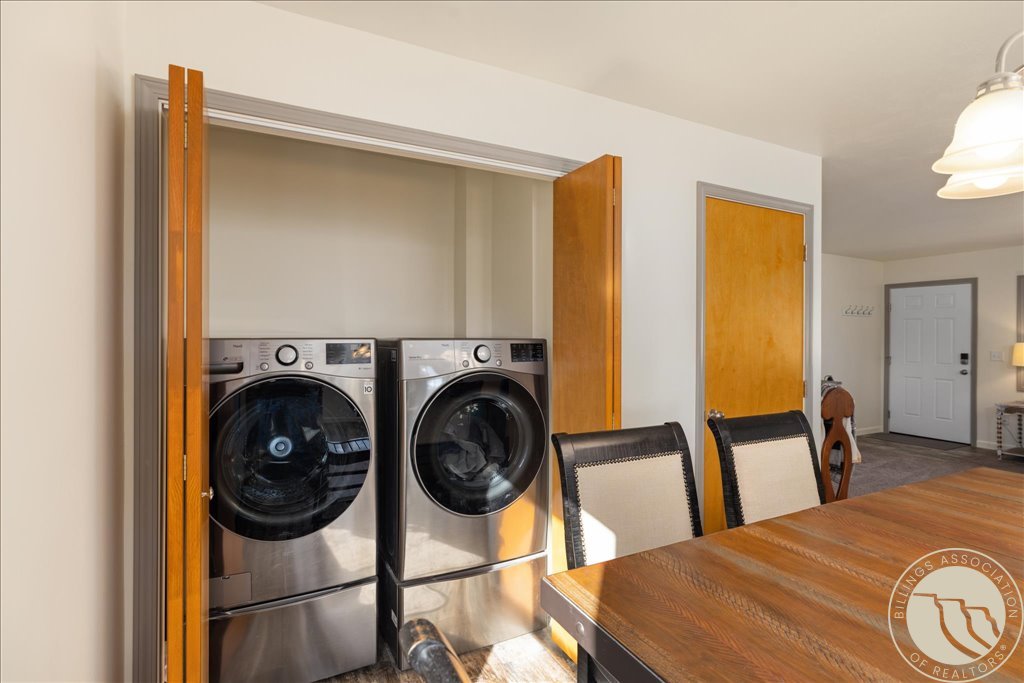 1420 7th Street W