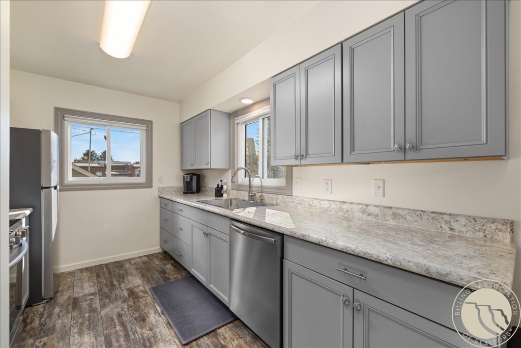 1420 7th Street W