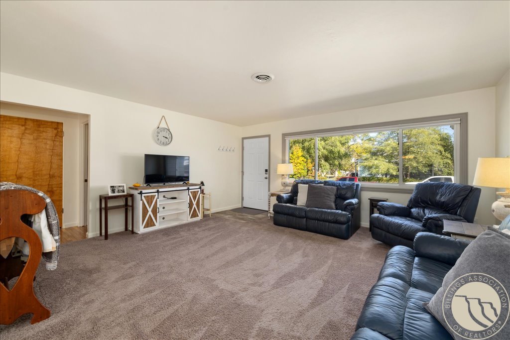 1420 7th Street W