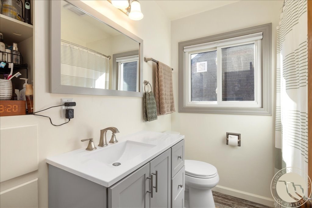 1420 7th Street W