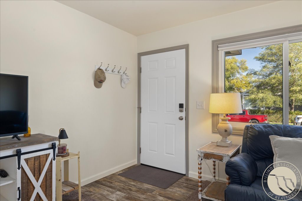 1420 7th Street W