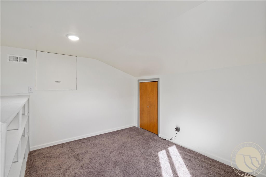 1420 7th Street W