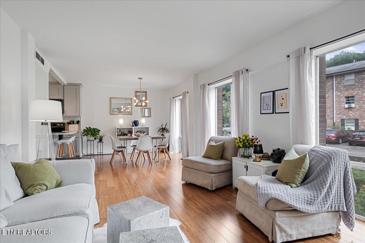 1400 Kenesaw Ave, 11K