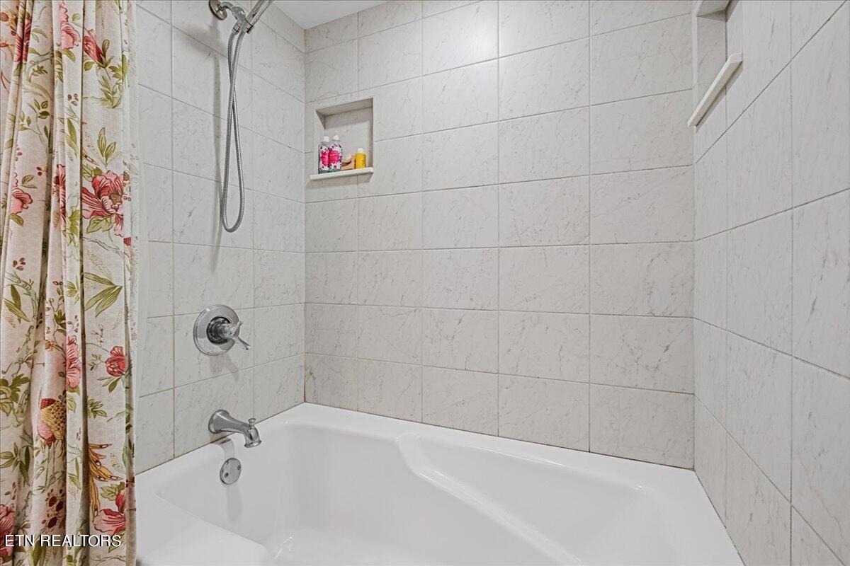 1400 Kenesaw Ave, 11K