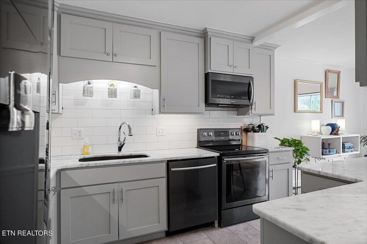 1400 Kenesaw Ave, 11K