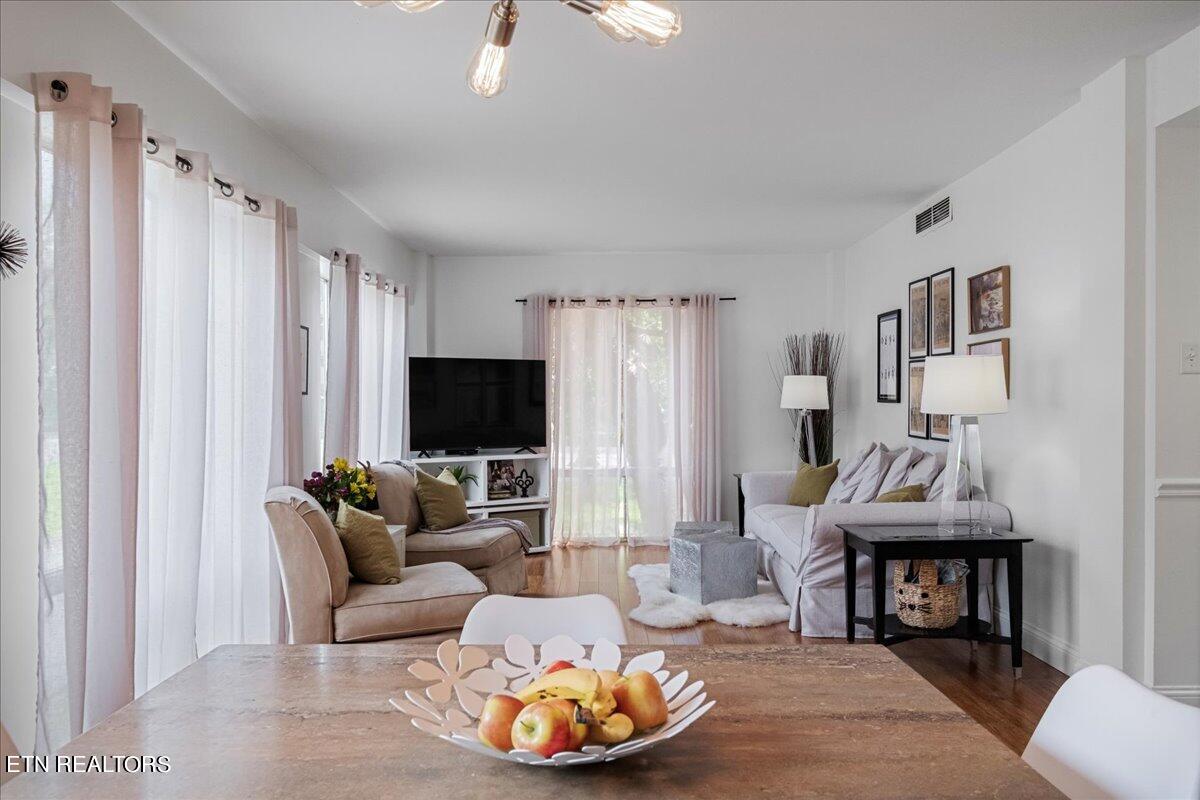 1400 Kenesaw Ave, 11K