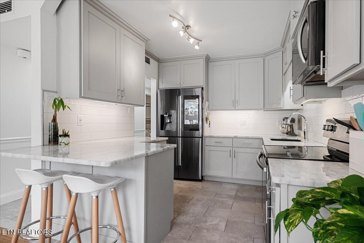 1400 Kenesaw Ave, 11K